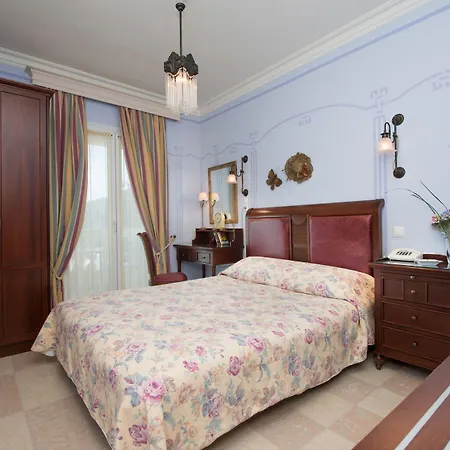 Hotell Enavlion Batagianni 3*