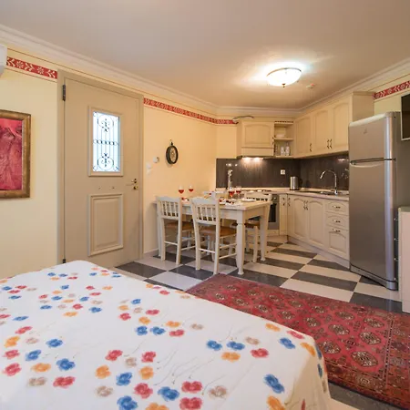 Hotell Enavlion Batagianni 3*